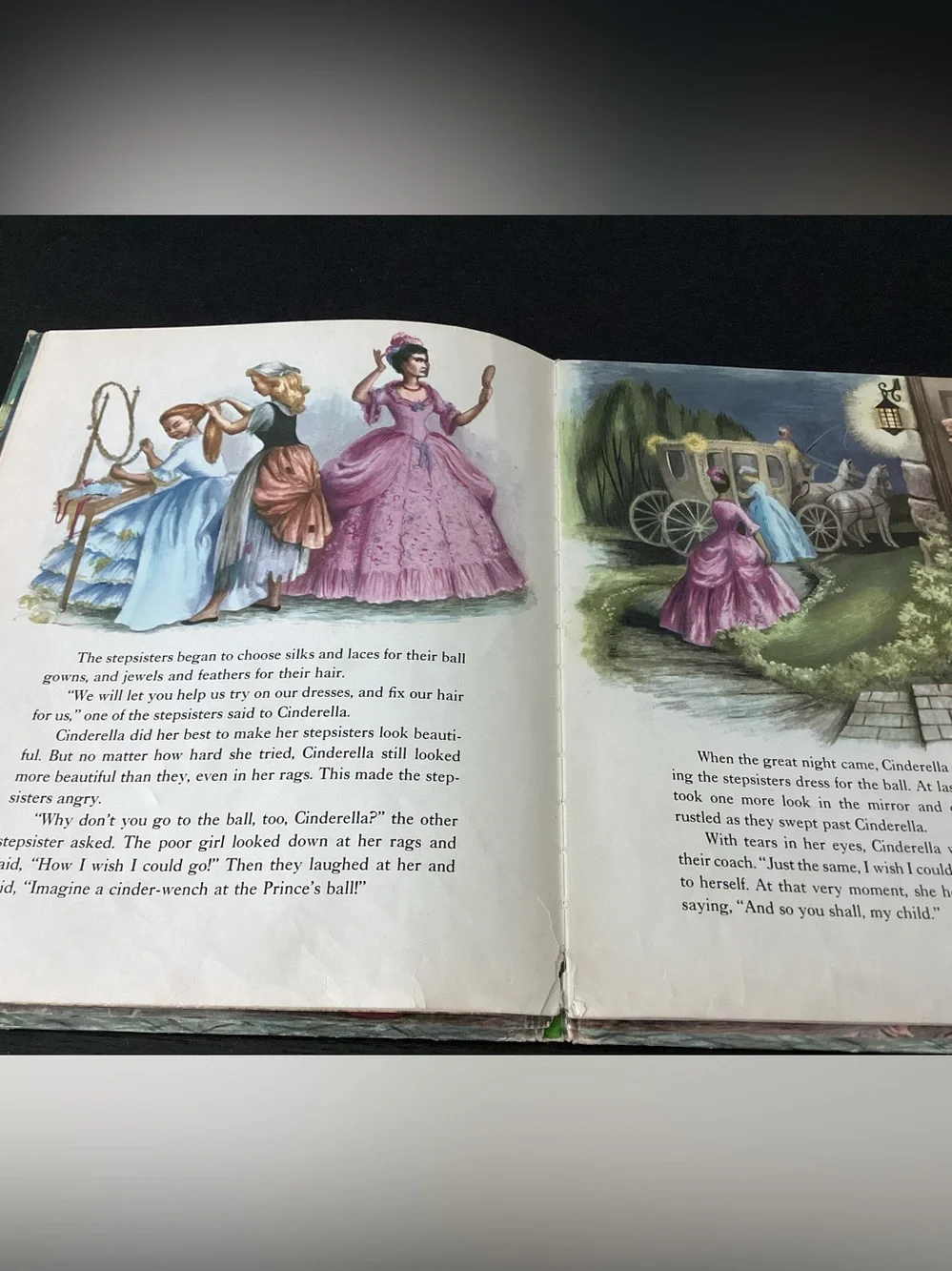 Vtg. Hardcover children’s book titled CINDERELLA a Classic Children’s Book